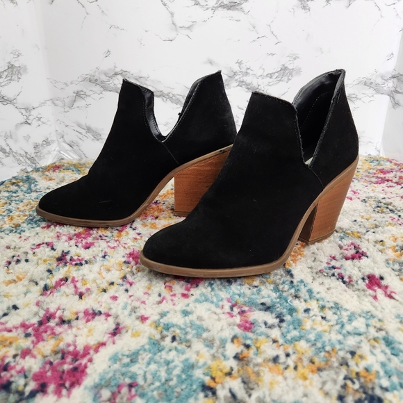 Steve Madden Black Suede Booties Size 7.5m - Picture 2 of 8